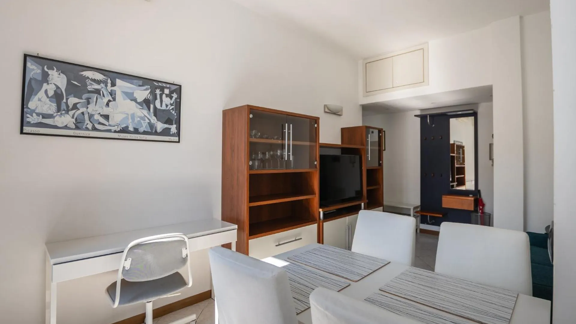 Cadibona 16 - Calvairate District Apartment Milan 0*,  Italy