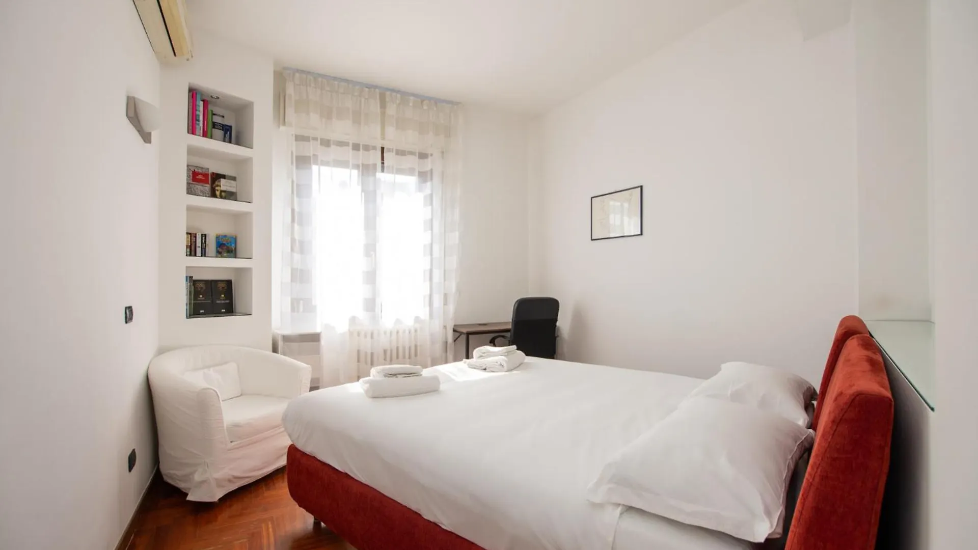 Cadibona 16 - Calvairate District Apartment Milan